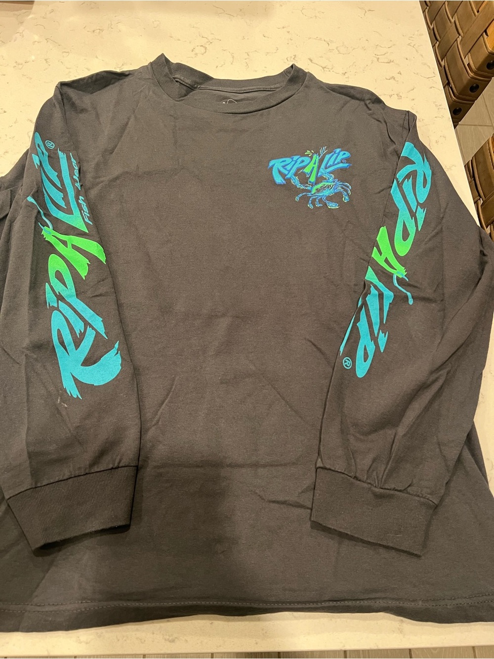 Men’s Rip A Lip Charcoal Long Sleeve Tee - Medium